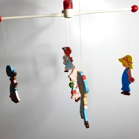 VINTAGE Wooden Baby Crib Mobile. Hand painted - Picture 5 of 5